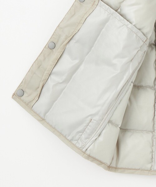 TAION（タイオン）の「＜TAION＞Vネック ボタン ベスト 110cm-140cm（ダウンベスト・キッズ・イエロー/ブラック/ダークグレー/ライトグレー・120cm/110cm/140cm/130cm）」の5枚目の写真