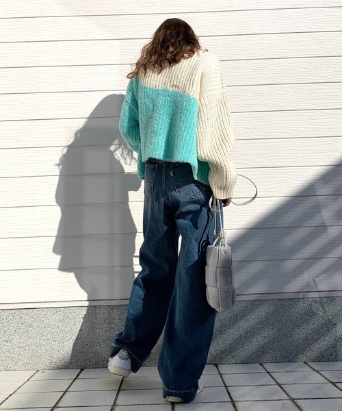 Q（キュー）の「イントレチャートミニバッグ（ショルダーバッグ・レディース・ライトグレー/レッド・ONE SIZE）」の11枚目の写真