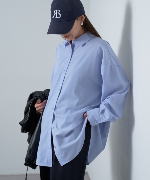COLONY 2139(コロニートゥーワンスリーナイン)の「コットンライクポリレギュラーカラービッグシャツ(シャツ/ブラウス・レディース・オフホワイト/サックスブルー・FREE)」の1枚目の写真
