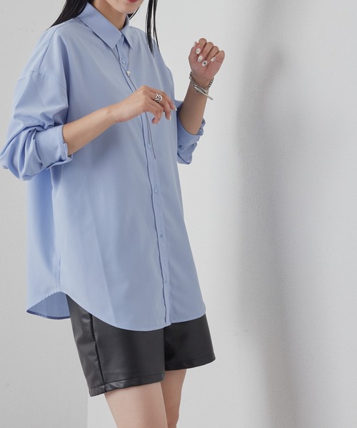 COLONY 2139(コロニートゥーワンスリーナイン)の「コットンライクポリレギュラーカラービッグシャツ(シャツ/ブラウス・レディース・オフホワイト/サックスブルー・FREE)」の22枚目の写真