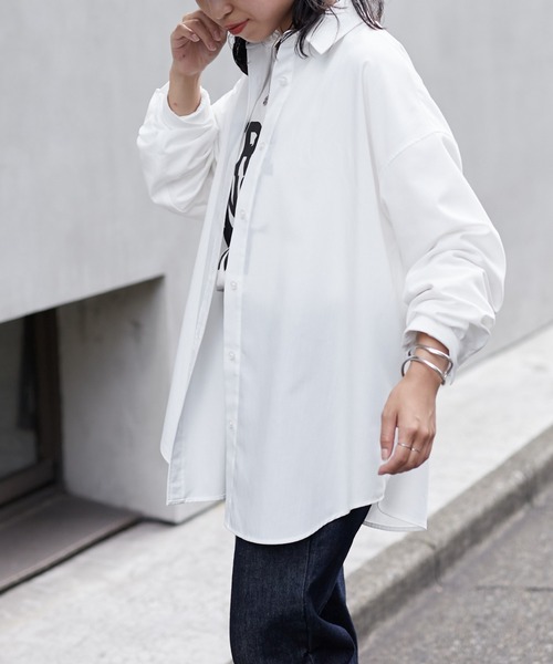 COLONY 2139(コロニートゥーワンスリーナイン)の「コットンライクポリレギュラーカラービッグシャツ(シャツ/ブラウス・レディース・オフホワイト/サックスブルー・FREE)」の13枚目の写真