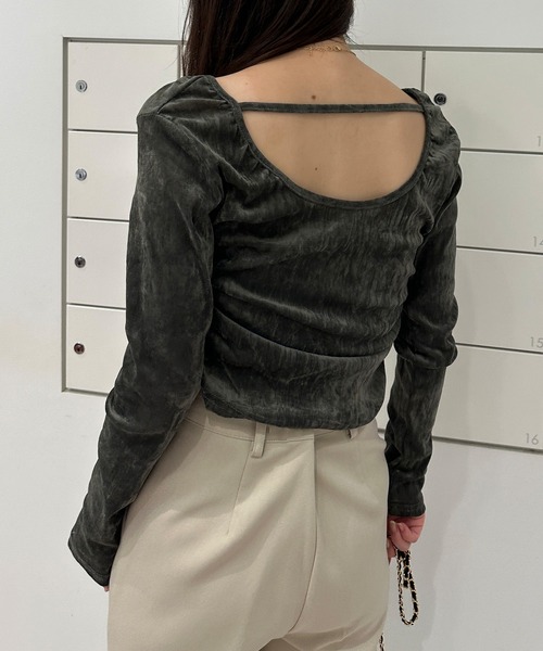 MONOHA バックオープン ダークグレー トップス セール】シアー ベロア調 バックオープントップス（Tシャツ