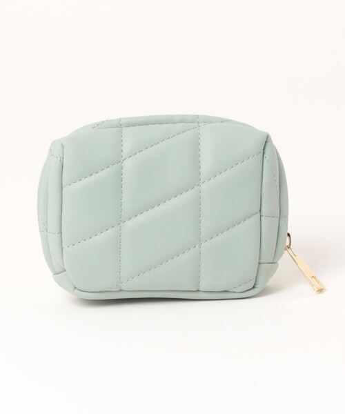 AZUL by moussy(アズールバイマウジー)の「キルティングスクエアミニポーチ(ポーチ・レディース・ライトブルー/グレイッシュベージュ/ブラック・FREE)」の4枚目の写真