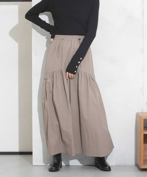 NANO universe（ナノユニバース）の「ウエストドロストナイロンギャザーボリュームスカート（スカート・レディース・モカ/アイボリー/ブラック・FREE）」の3枚目の写真