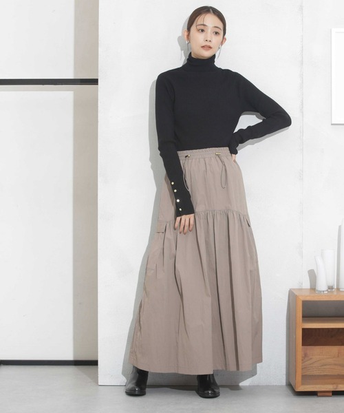 NANO universe（ナノユニバース）の「ウエストドロストナイロンギャザーボリュームスカート（スカート・レディース・モカ/アイボリー/ブラック・FREE）」の13枚目の写真