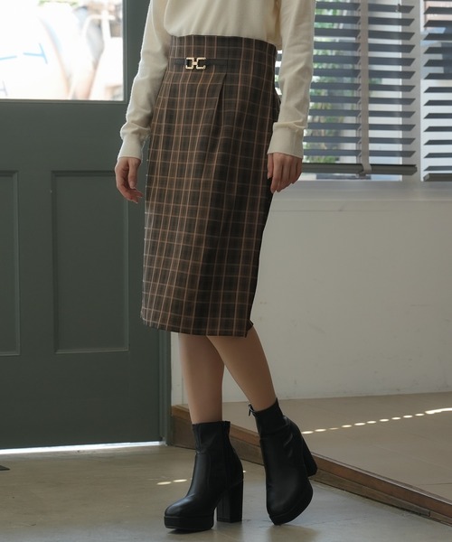 ASTORIA ODIER(アストリアオディール)の「ビット付きチェックタイトスカート(スカート・レディース・ライトグレー/ブラウン・SMALL/LARGE/MEDIUM)」の8枚目の写真