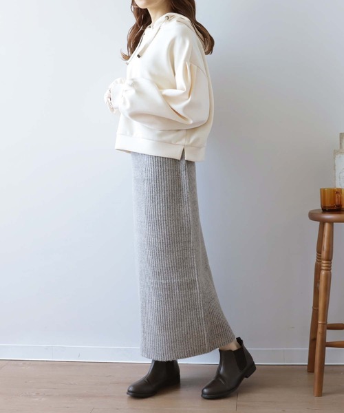 mil(ミル)の「【150㎝前後の小柄さんサイズ】ニットナロースカート【淡色カラー】(スカート・レディース・ベージュ/杢グレー・XS/XXS)」の4枚目の写真