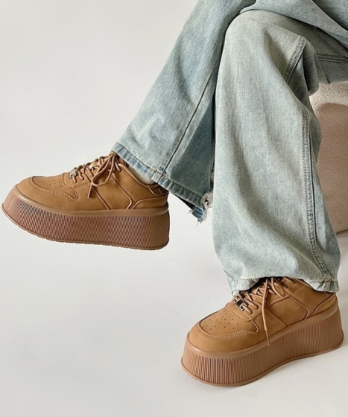 Shoes in Closet(シューズインクローゼット)の「《厚底好き必見》+6.5㎝ 厚底 プラットフォーム プレート付 コートタイプ スニーカー 2428(スニーカー・レディース・ブラック/ホワイト/ブラック×ホワイト/ベージュ/ホワイト×シルバー・LL/L/S/M/XS)」の10枚目の写真