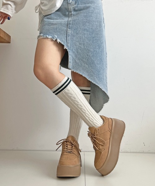 Shoes in Closet(シューズインクローゼット)の「《厚底好き必見》+6.5㎝ 厚底 プラットフォーム プレート付 コートタイプ スニーカー 2428(スニーカー・レディース・ブラック/ホワイト/ブラック×ホワイト/ベージュ/ホワイト×シルバー・LL/L/S/M/XS)」の19枚目の写真