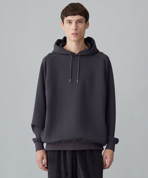 UNFILO(アンフィーロ)の「BEAUTY FORM JERSEY パーカー(Tシャツ/カットソー・メンズ・ネイビー系/ベージュ系/ホワイト系/オールドローズ系/グレー系/ブラック系・X-LARGE/LARGE/MEDIUM/SMALL)」の4枚目の写真
