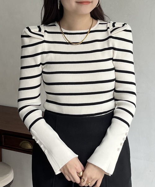 prose verse（プロズヴェール）の「パフスリーブ袖スリットパールニット（ニット/セーター・レディース・ブラック/オフホワイト/グレー/ホワイト系その他・MEDIUM）」の5枚目の写真