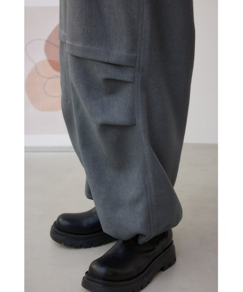 AZUL by moussy（アズールバイマウジー）の「イージーカーゴパンツ（カーゴパンツ・レディース・ブラック/グレー・SMALL/MEDIUM）」の7枚目の写真