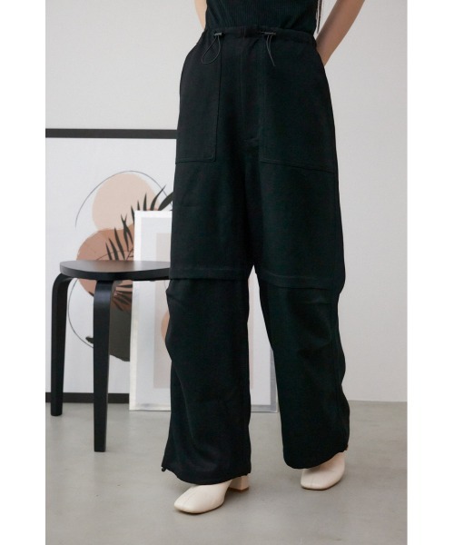 AZUL by moussy（アズールバイマウジー）の「イージーカーゴパンツ（カーゴパンツ・レディース・ブラック/グレー・SMALL/MEDIUM）」の10枚目の写真