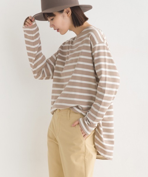 OMNES（オムネス）の「10番単ボーダー裾ラウンド長袖Tシャツ（Tシャツ/カットソー・レディース・ベージュ系その他/ホワイト系その他3/ホワイト系その他/ホワイト×ブルー/ホワイト×ブラック/ホワイト系その他2/ピンク系その他・FREE）」の6枚目の写真