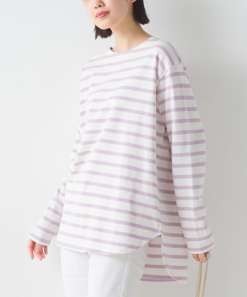 OMNES（オムネス）の「10番単ボーダー裾ラウンド長袖Tシャツ（Tシャツ/カットソー・レディース・ベージュ系その他/ホワイト系その他3/ホワイト系その他/ホワイト×ブルー/ホワイト×ブラック/ホワイト系その他2/ピンク系その他・FREE）」の4枚目の写真