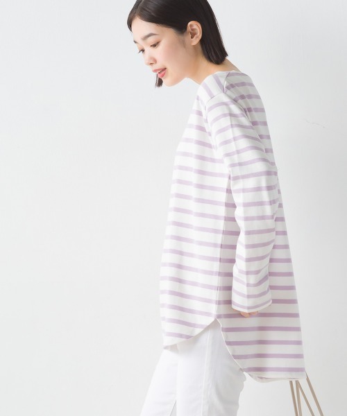 OMNES（オムネス）の「10番単ボーダー裾ラウンド長袖Tシャツ（Tシャツ/カットソー・レディース・ベージュ系その他/ホワイト系その他3/ホワイト系その他/ホワイト×ブルー/ホワイト×ブラック/ホワイト系その他2/ピンク系その他・FREE）」の17枚目の写真
