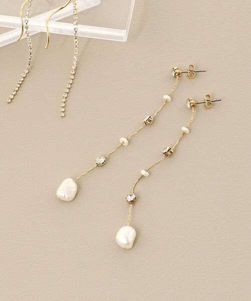 MAJESTIC LEGON（マジェスティックレゴン）の「繊細ビジューピアス（ピアス（両耳用）・レディース・B/シルバー/A・FREE）」の3枚目の写真