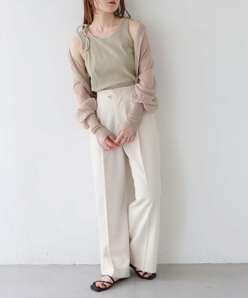 CLEIO(クレイオ)の「【CLEIO】前後2WAYアシンメトリータンクトップ(Tシャツ/カットソー・レディース・ホワイト/ブラック/ライトオリーブ・FREE)」の16枚目の写真