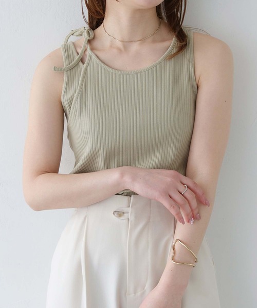 CLEIO(クレイオ)の「【CLEIO】前後2WAYアシンメトリータンクトップ(Tシャツ/カットソー・レディース・ホワイト/ブラック/ライトオリーブ・FREE)」の22枚目の写真
