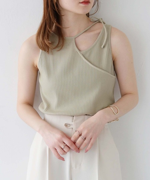 CLEIO(クレイオ)の「【CLEIO】前後2WAYアシンメトリータンクトップ(Tシャツ/カットソー・レディース・ホワイト/ブラック/ライトオリーブ・FREE)」の17枚目の写真