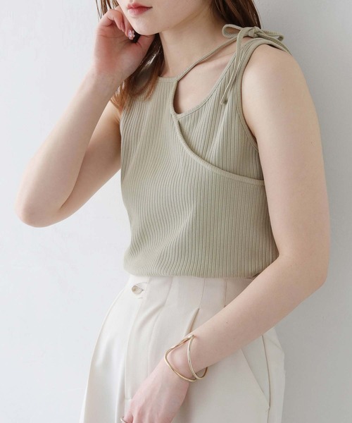 CLEIO(クレイオ)の「【CLEIO】前後2WAYアシンメトリータンクトップ(Tシャツ/カットソー・レディース・ホワイト/ブラック/ライトオリーブ・FREE)」の19枚目の写真