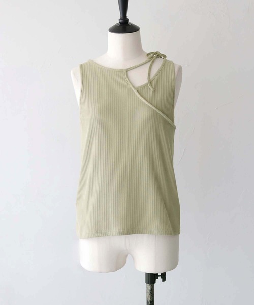 CLEIO(クレイオ)の「【CLEIO】前後2WAYアシンメトリータンクトップ(Tシャツ/カットソー・レディース・ホワイト/ブラック/ライトオリーブ・FREE)」の12枚目の写真