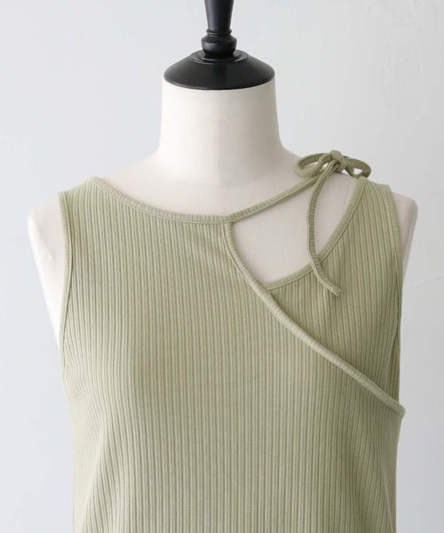 CLEIO(クレイオ)の「【CLEIO】前後2WAYアシンメトリータンクトップ(Tシャツ/カットソー・レディース・ホワイト/ブラック/ライトオリーブ・FREE)」の13枚目の写真