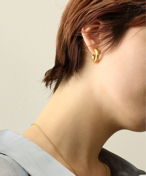 ORLEAN(オルレアン)の「【ORLEAN】マットボリュームフープピアス 20mm(ピアス(両耳用)・レディース・シルバー/ゴールド・フリー)」の10枚目の写真