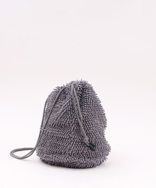 COOCO（クーコ）の「【ｍｏｐｐｕ】　ふわふわ素材の巾着ショルダーバッグ（ショルダーバッグ・レディース・イエロー/ピンク/オフホワイト/ブルー/グレー・9）」の10枚目の写真