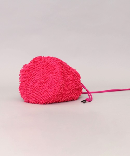 COOCO（クーコ）の「【ｍｏｐｐｕ】　ふわふわ素材の巾着ショルダーバッグ（ショルダーバッグ・レディース・イエロー/ピンク/オフホワイト/ブルー/グレー・9）」の20枚目の写真