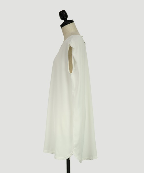 and it_（アンドイット）の「防汚加工ノースリーブチュニック（シャツ/ブラウス・レディース・オフホワイト・M-L）」の5枚目の写真