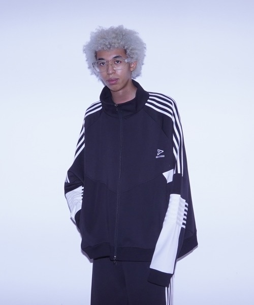 【じん】DISCOVERED TRACK BLOUSON DISCOVERED(ディスカバード)の「DISCOVERED TRACK BLOUSON