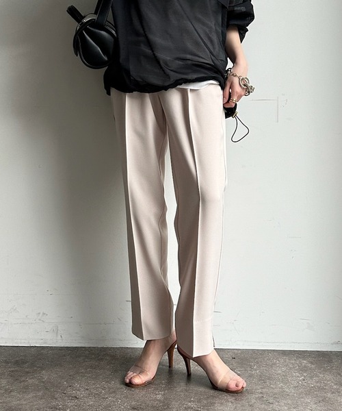 DouDou（ドゥドゥ）の「【新色追加】【WEB限定】テーパードパンツ（その他パンツ・レディース・ブラック/ベージュ/イエロー/チャコールグレー/ブルー/ピンク・38/36）」の5枚目の写真