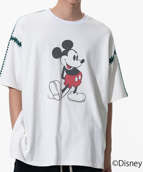 DISCOVERED(ディスカバード)の「DISCOVERED “Disney Collection”<Mickey> Shell Stitch S/S Cutsewn(Tシャツ/カットソー・メンズ・ブラック/ホワイト・3)」の2枚目の写真