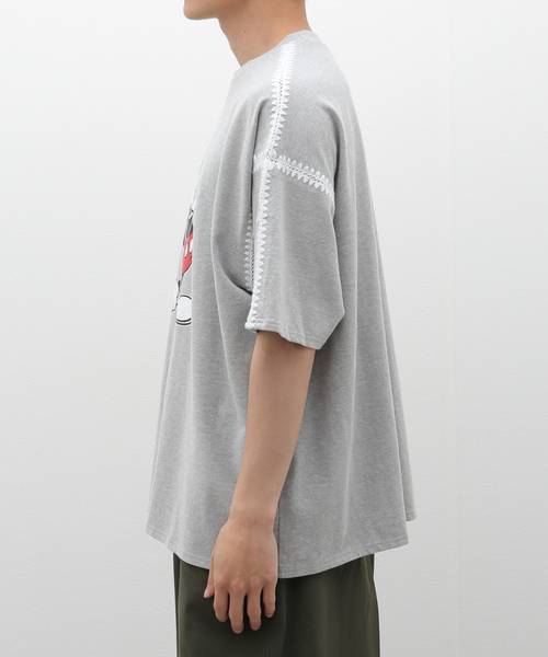 DISCOVERED(ディスカバード)の「DISCOVERED “Disney Collection”<Mickey> Shell Stitch S/S Cutsewn(Tシャツ/カットソー・メンズ・ブラック/ホワイト・3)」の4枚目の写真