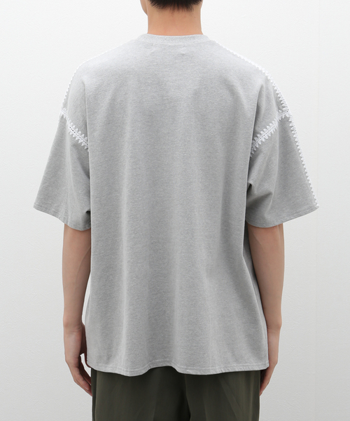DISCOVERED(ディスカバード)の「DISCOVERED “Disney Collection”<Mickey> Shell Stitch S/S Cutsewn(Tシャツ/カットソー・メンズ・ブラック/ホワイト・3)」の5枚目の写真
