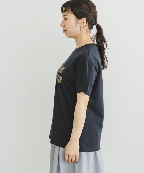 ITEMS URBANRESEARCH（アイテムズ アーバンリサーチ）の「ロゴハンソデTシャツ（Tシャツ/カットソー・レディース・ブルー系その他/ホワイト系その他/ライトカーキ/ホワイト・FREE）」の9枚目の写真