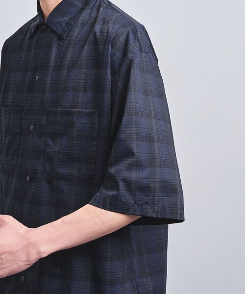 UNITED ARROWS（ユナイテッドアローズ）の「DotAir ドットエア チェック ダブルポケット ヘムコードシャツ -ストレッチ-（シャツ/ブラウス・メンズ・ネイビー・L/M/S）」の2枚目の写真
