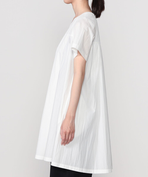 Bshop（ビショップ）の「eunoia | プリーツワンピース WOMEN（チュニック・レディース・ホワイト/ブラック・F）」の4枚目の写真