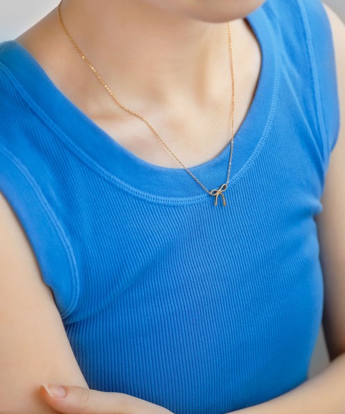 ANEMONE（アネモネ）の「【ステンレス】メタルリボンネックレス（ネックレス・レディース・ピンクゴールド/ゴールド・FREE）」の2枚目の写真