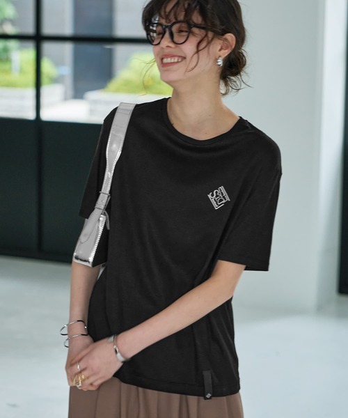 STYLE DELI(スタイルデリ)の「【Made in JAPAN】ポイントロゴTシャツ(Tシャツ/カットソー・レディース・ブラック/グリーン/ホワイト・FREE)」の3枚目の写真