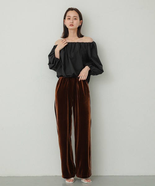 SENSE OF PLACE by URBAN RESEARCH（センスオブプレイスバイアーバンリサーチ）の「バルーンオフショルブラウス（シャツ/ブラウス・レディース・オフホワイト/キャメル/ブラック・ONE）」の8枚目の写真