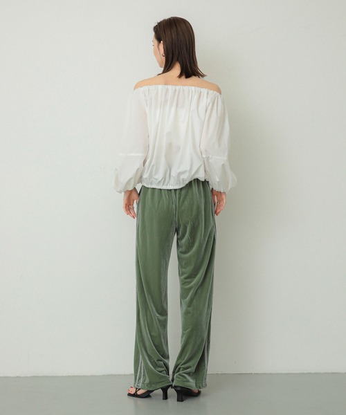 SENSE OF PLACE by URBAN RESEARCH（センスオブプレイスバイアーバンリサーチ）の「バルーンオフショルブラウス（シャツ/ブラウス・レディース・オフホワイト/キャメル/ブラック・ONE）」の14枚目の写真