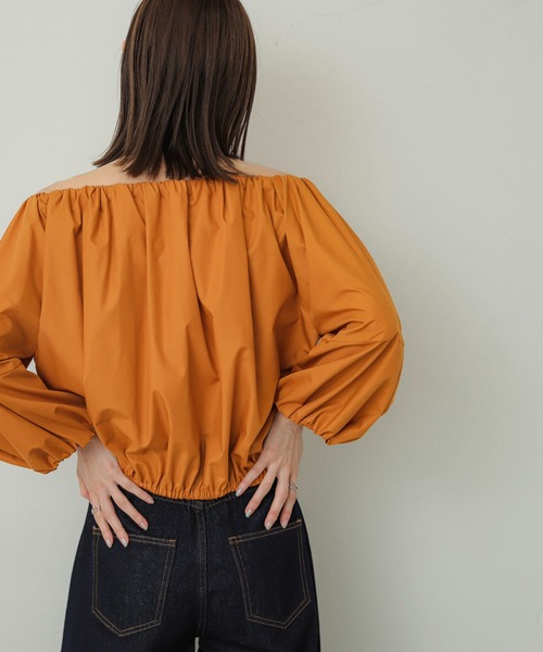 SENSE OF PLACE by URBAN RESEARCH（センスオブプレイスバイアーバンリサーチ）の「バルーンオフショルブラウス（シャツ/ブラウス・レディース・オフホワイト/キャメル/ブラック・ONE）」の17枚目の写真