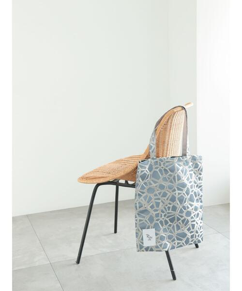 Te chichi(テチチ)の「ファブリックトートバッグ(ハンドバッグ・レディース・ブルー/ベージュ/ブラック・F)」の3枚目の写真