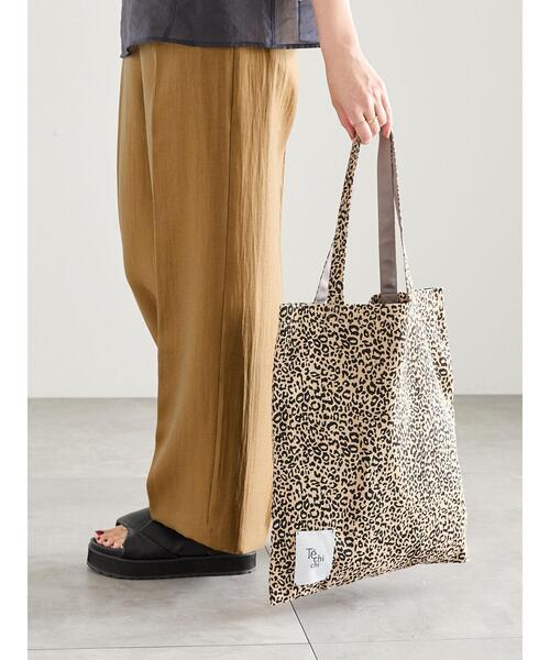 Te chichi(テチチ)の「ファブリックトートバッグ(ハンドバッグ・レディース・ブルー/ベージュ/ブラック・F)」の7枚目の写真