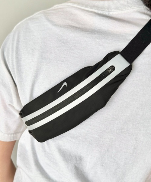 NIKE（ナイキ）の「Nike(ナイキ)/軽量 ウエストポーチ ボディバッグ ランニング スリム ウエストパック 3.0（ボディバッグ/ウエストポーチ・メンズ・ブラック/オレンジ/ブルー・FREE）」の5枚目の写真