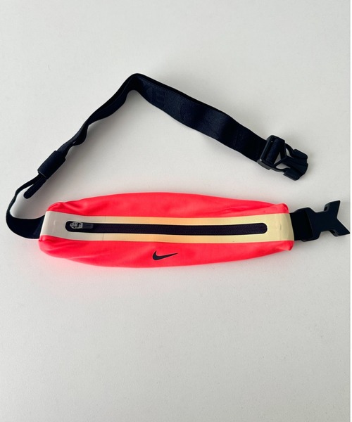 NIKE（ナイキ）の「Nike(ナイキ)/軽量 ウエストポーチ ボディバッグ ランニング スリム ウエストパック 3.0（ボディバッグ/ウエストポーチ・メンズ・ブラック/オレンジ/ブルー・FREE）」の12枚目の写真