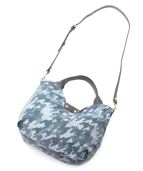 russet（ラシット）の「千鳥柄×迷彩柄2WAYトートバッグ【Others