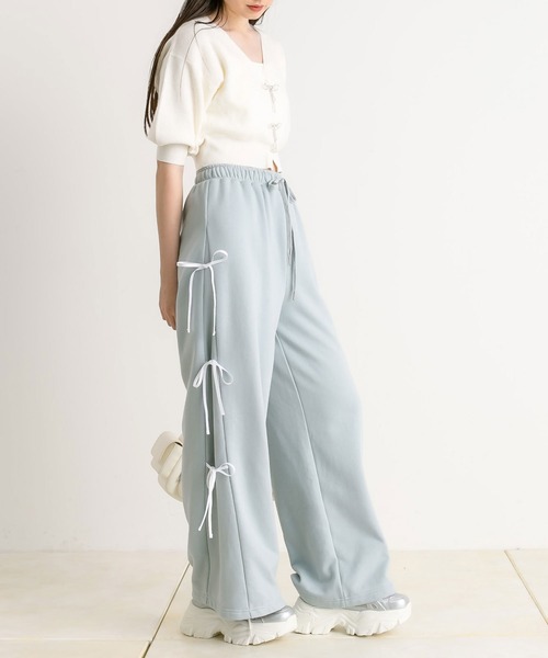 OLIVE des OLIVE(オリーブデオリーブ)の「リボンビジュー付カーディガン(カーディガン/ボレロ・レディース・ミント/サックスブルー/オフホワイト/ブラック・FREE)」の20枚目の写真